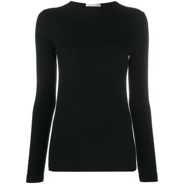 long-sleeved fitted T-shirt