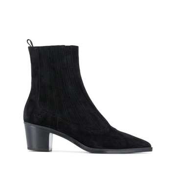 elasticated side panel boots