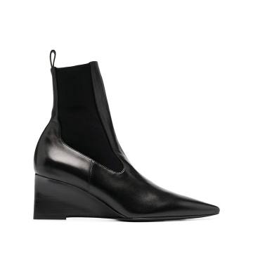 pointed toe boot