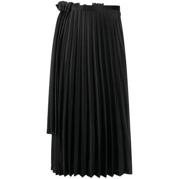 double-layered pleated skirt