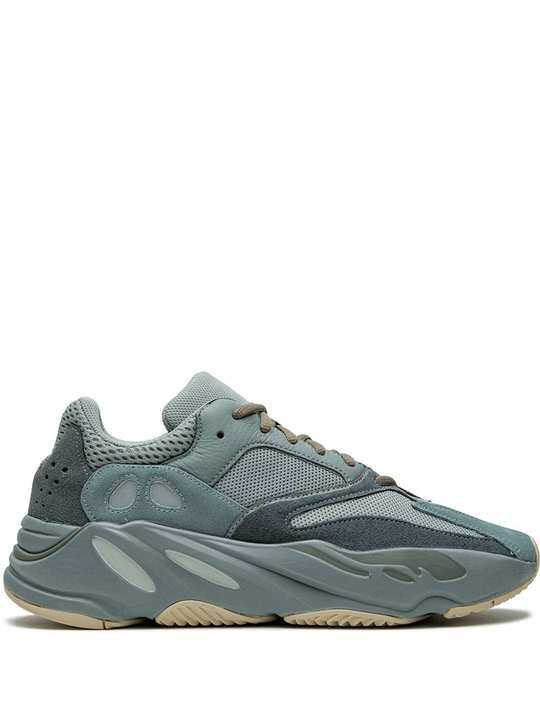 Yeezy Boost 700 "Teal Blue" 运动鞋展示图