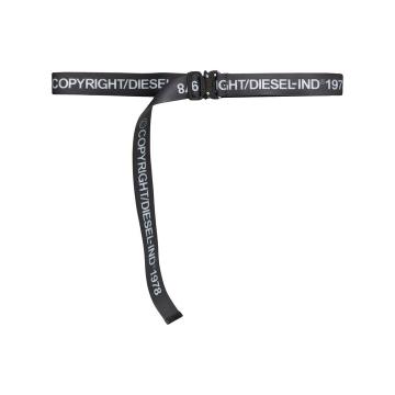 logo print buckle-fastening belt