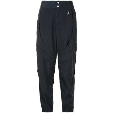 baggy fit trousers