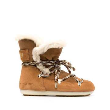 shearling-lined lace-up boots