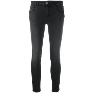 slim fit jeans