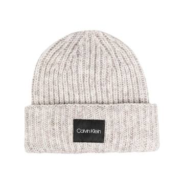 logo-patch chunky-knit beanie