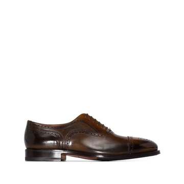 brown leather Oxford shoes