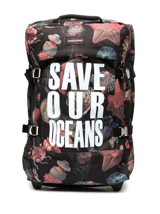 Vivienne Westwood save our oceans 联名行李箱展示图