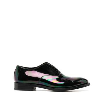 shiny oxford shoes