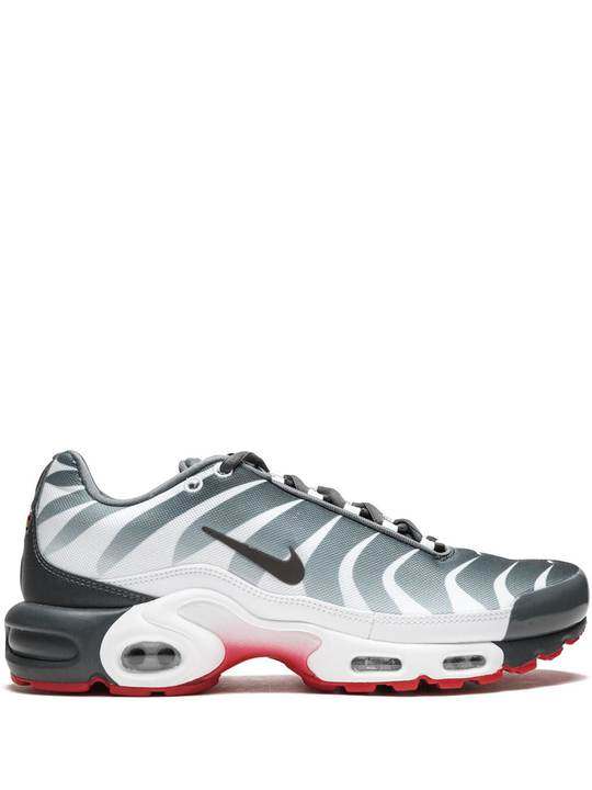 Air Max Plus 运动鞋展示图