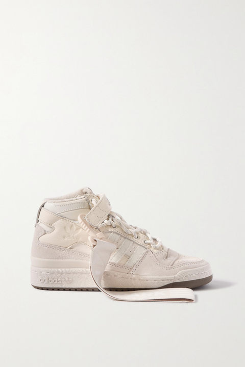 x Ivy Park “Forum Mid” 皮革绒面革运动鞋展示图