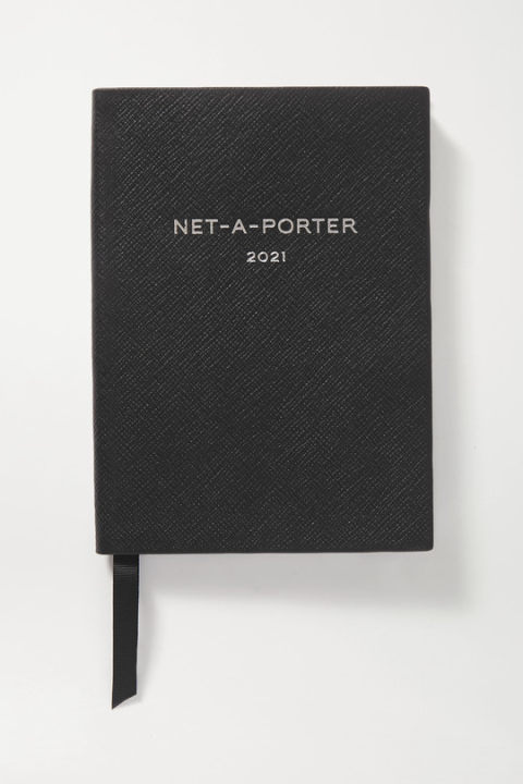 x NET-A-PORTER “Panama Soho” 2021 纹理皮革日志本展示图