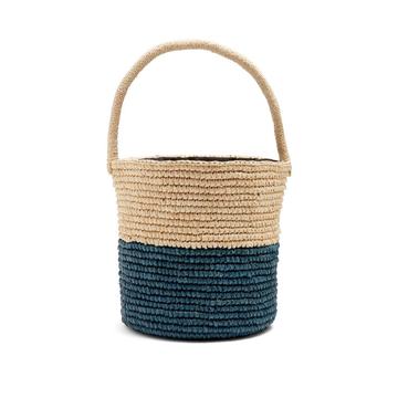 Bi-colour toquilla-straw basket bag