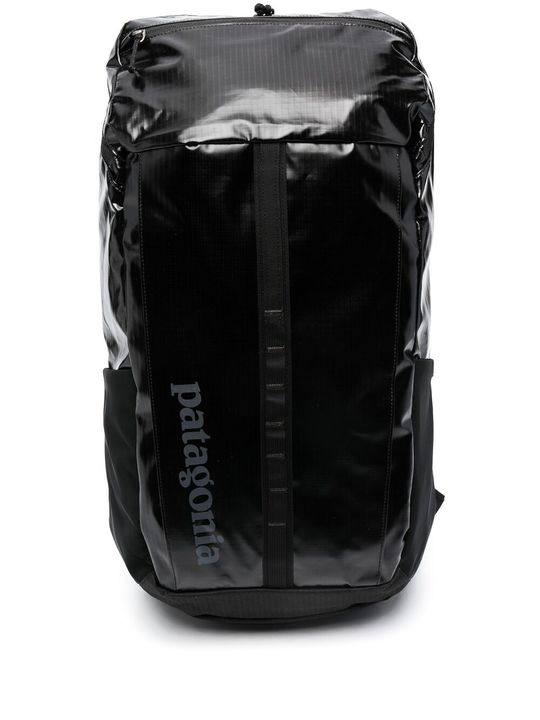 Black Hole 25L logo backpack展示图