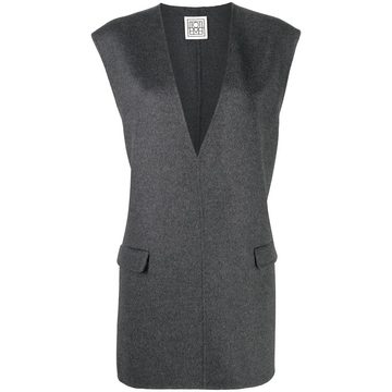 fine knit vest