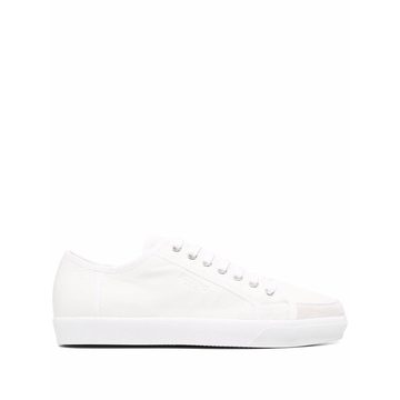 low-top lace-up sneakers