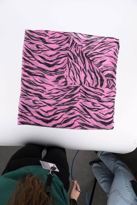 zebra print scarf展示图