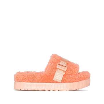 Fluffita slide slippers