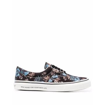 floral-print lace-up canvas sneakers