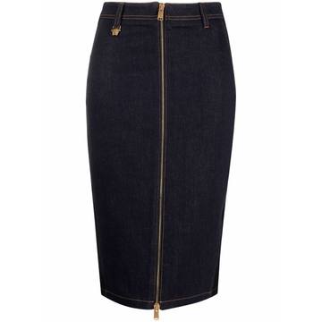 zip-fastening denim skirt