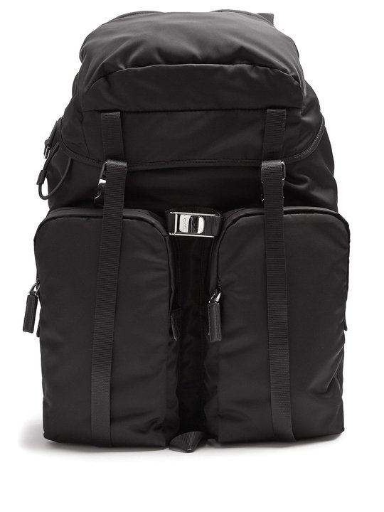 Front-pocket nylon backpack展示图