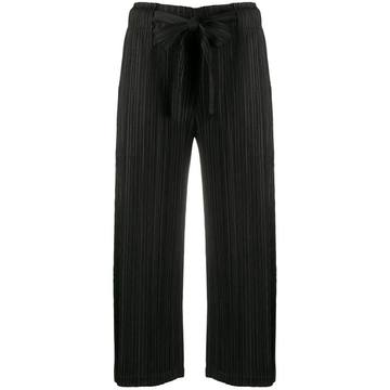 micro-pleated belted cropped trousers