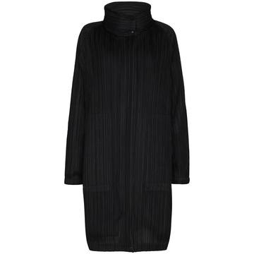 Two-way pleated puffer coat