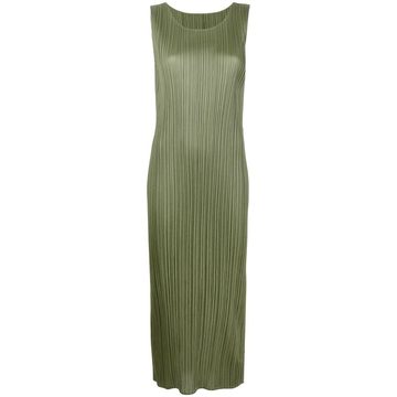 pleated maxi shift dress