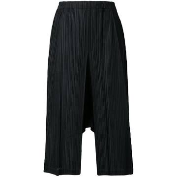 pleated long shorts