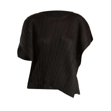 Asymmetric cap-sleeved pleated top