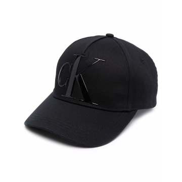 debossed-logo baseball cap