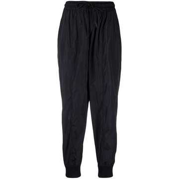 elasticated-waist trousers