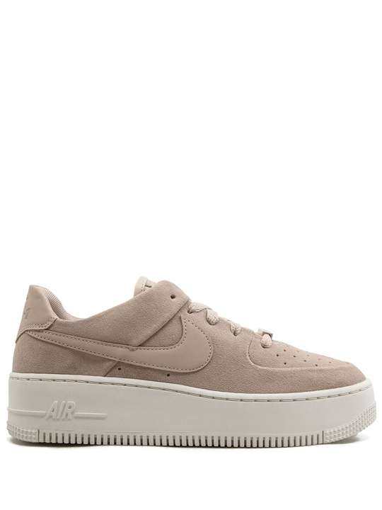 AF1 Sage 低帮板鞋展示图