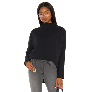 Funnel Neck Capelet