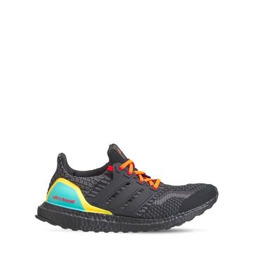 ULTRABOOST 5.0 DNA运动鞋