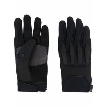 panelled rubberised gloves