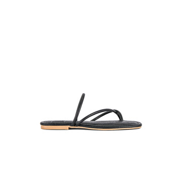 Leanna Sandal