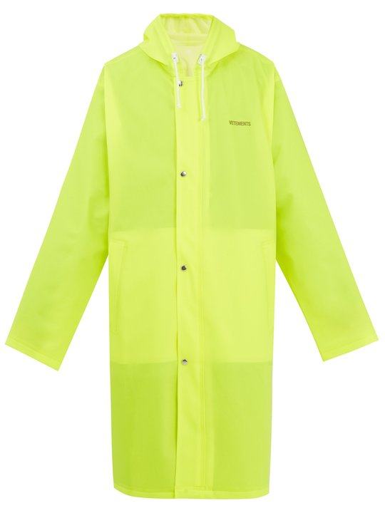 Oversized PVC-coated hooded raincoat展示图