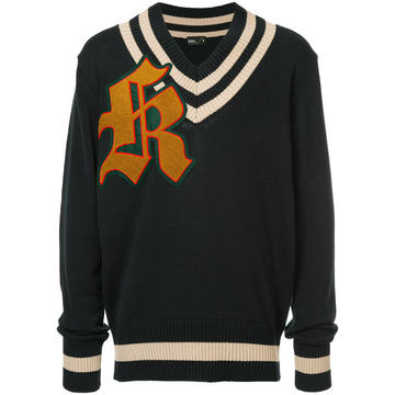 logo patch sweater