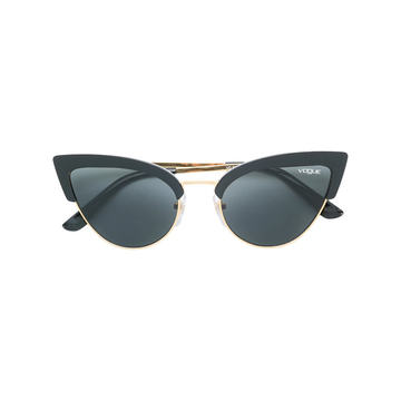 cat-eye sunglasses