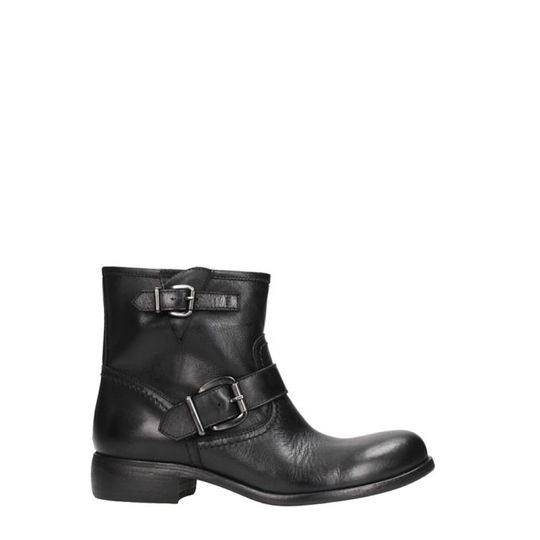 Strategia Black Calf Leather Boots展示图