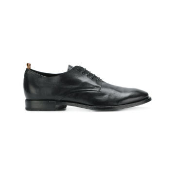 classic oxford shoes