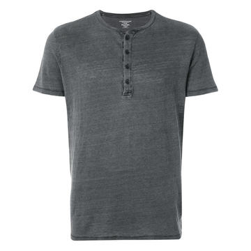 short-sleeve fitted top