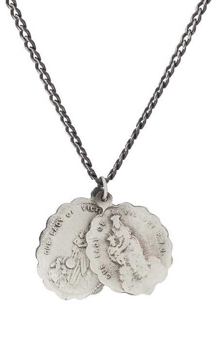 Saints Pendant Necklace展示图