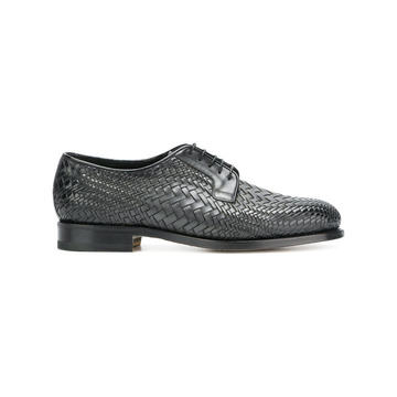 textured brogues