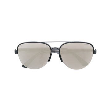 aviator shaped sunglasses